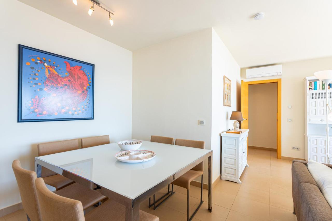 Charming Villa On The Seafront ماربيا المظهر الخارجي الصورة